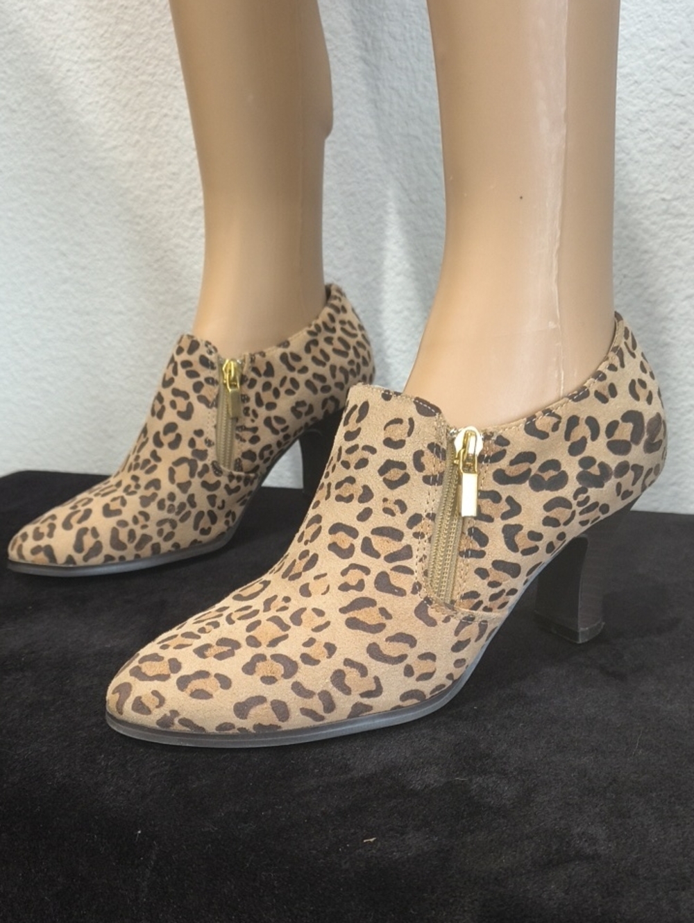 Aj Valenci Leopard Print Suede Ankle Booties - Tan & Black